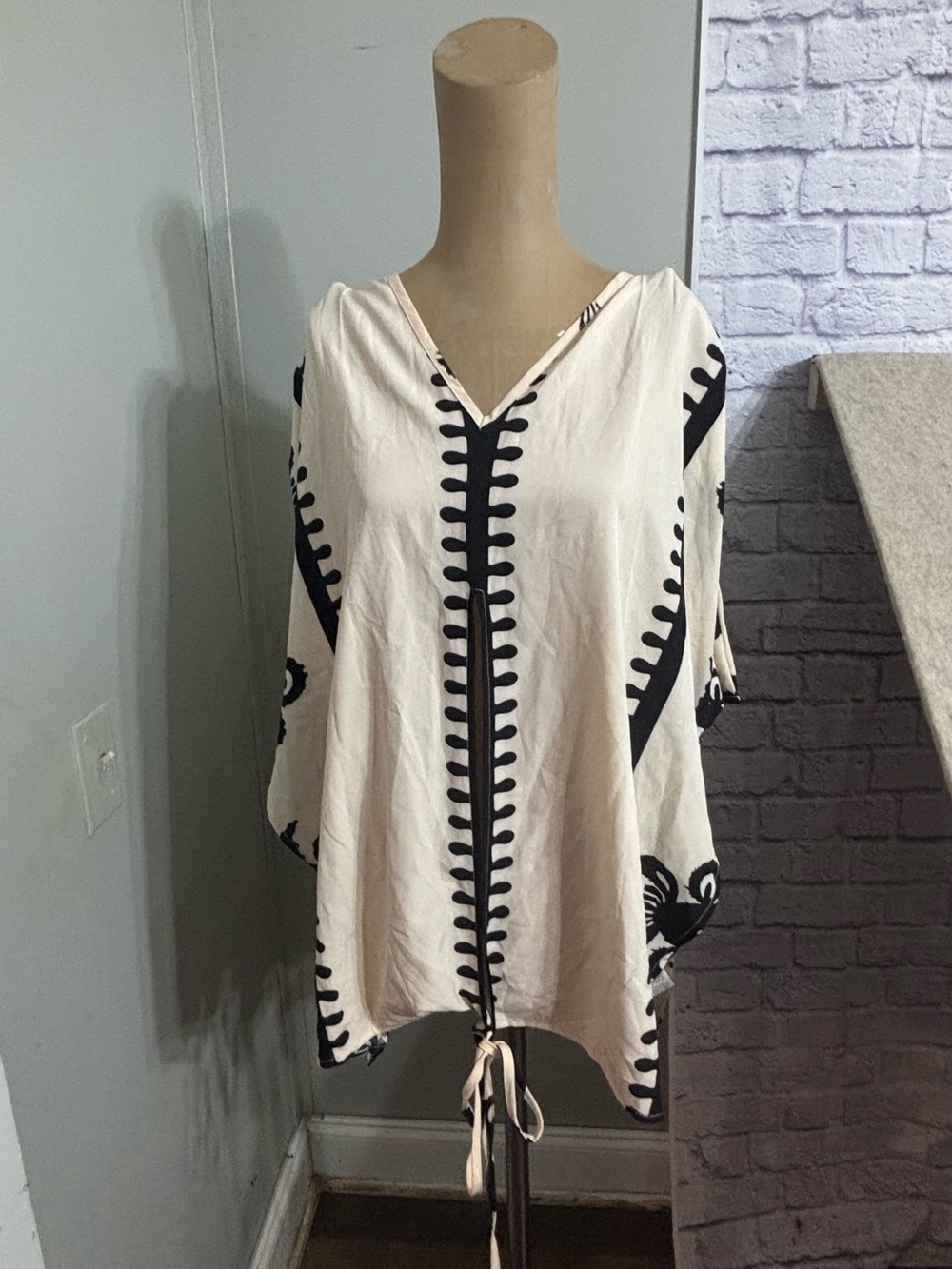 SHEIN Cream V-Neck Tunic with Black Embroidered Trim